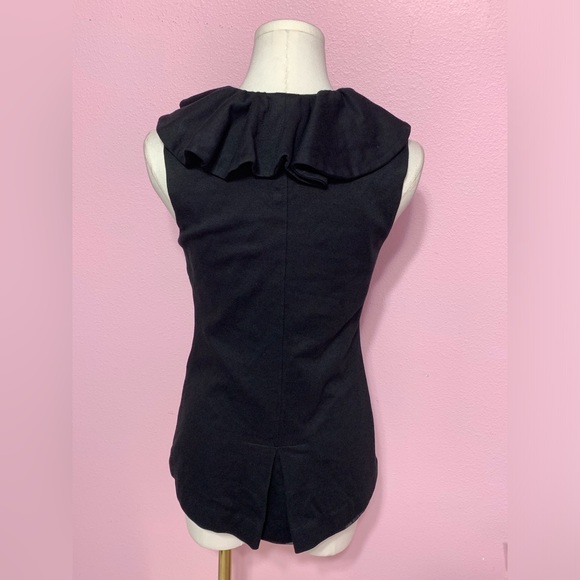 Alice + Olivia Black Ruffled Vest. V3 - Picture 5 of 9